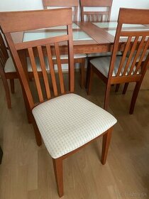 Jedálensky stôl a stoličky - 1
