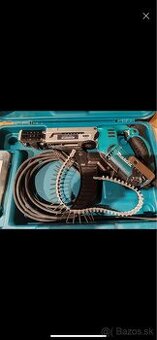 Makita 6842 so zásobníkom pre osb dosky a sadrokarton 6842