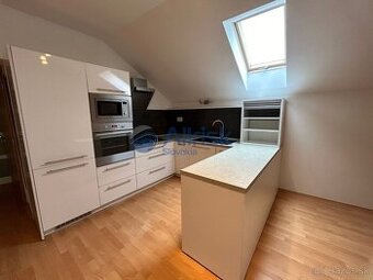 3D prehliadka Veľký 3-izbový byt 84m2 v novostavbe v Diako