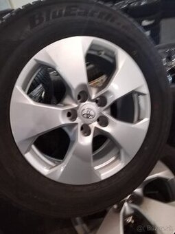 Toyota RAV4 zimný alu komplet R17 - nepoužitý + Yokohama