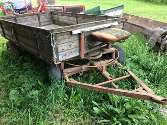 Štvorkolesová vlečka za malotraktor