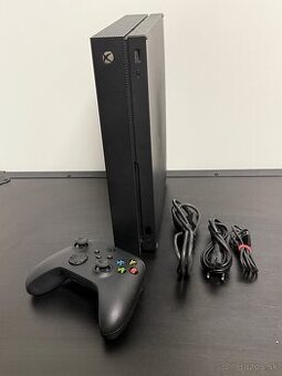 Xbox one x edicia 1Tb plus záruka 12 mesiacov