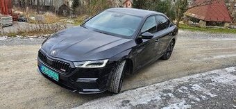 ŠKODA octavia 4 RS iV Hybrid DSG1,4tsi 180kw rok výroby 2020