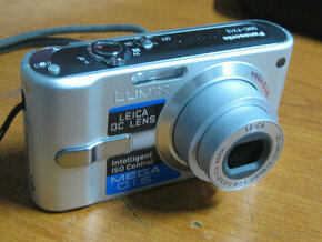 Panasonic LUMIX DMC-FX12