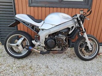 Triumph sprint 955i ST