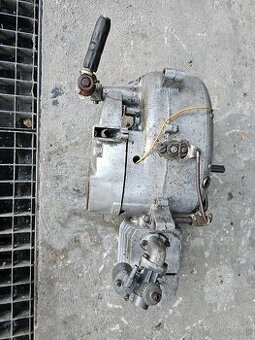 Motor jawa pionier 20 21 v nálezovom stave .