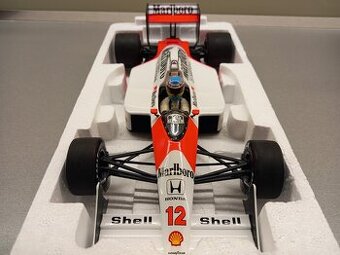 F1 MCLAREN HONDA MP4/4 CIRCUIT CATALUNYA 2015 ALONSO 1:18