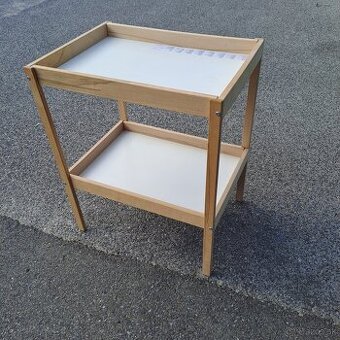 Prebalovací stol - IKEA
