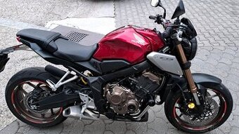 Honda CB650R, 12/2022, 1450km.