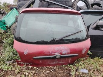 Kufrove dvere Peugeot 206