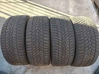 235/45R18 98V Goodyear zimná