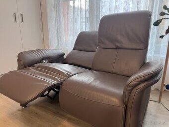 kožená elektronicky polohovateľná sedacia súprava