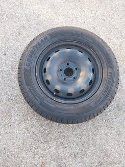 Renault Trafic 215/65/R16C na ocelovych diskoch