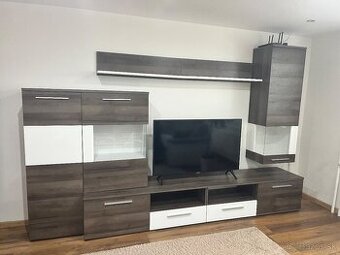 Obyvacia stena a stolik