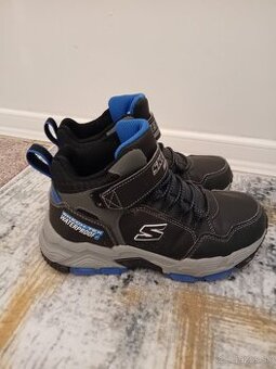 Skechers zimné topanky veľ.32