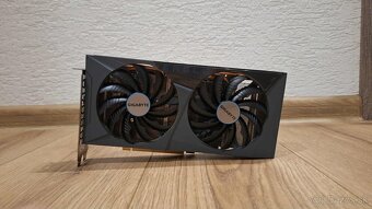 GIGABYTE RTX 3060 EAGLE OC 12GB + Gigabyte P650B 650W