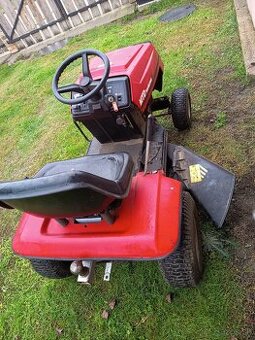 Traktorová kosacka MTD