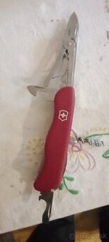 Švajčiarsky nožík v koženom puzdre