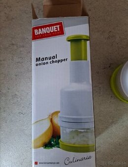 Krájač cibule - banquet.