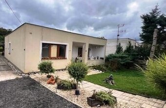 ZÁVADA (VK) - 4-izbový bungalov 135 m2, SP- 1436 m2