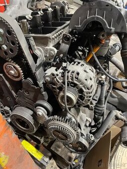 Predam motor Skoda superb 1 1,9tdi