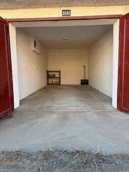 Garáž na predaj, Okružná ulica