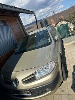 Rozpredam na náhradné diely Renault Megane