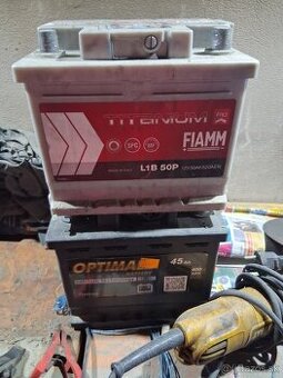 Predam autobateriu 45 ah a 50 AH