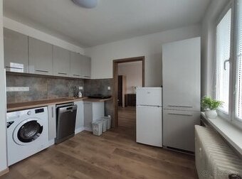 Veľmi pekný 1-izb.byt 37m2-zariadený-centrum mesta na pešo-H
