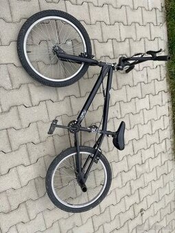 Bicykel BMX