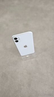 Apple iPhone 64gb biely