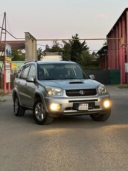 Toyota Rav4 2.0 D4-D 85kw 4x4 Klimatronik,Alu,Ťažné