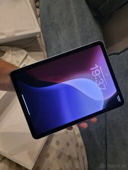 iPad Air 11" M3 nový + klávesnica + smart cover