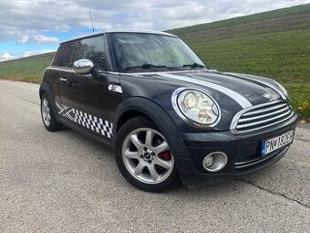 Mini Cooper R56 1.6 benzin 88kw Top Stav 2008