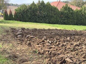 Predáme krásny pozemok na stavbu RD 800m2 len 8km od Nitry