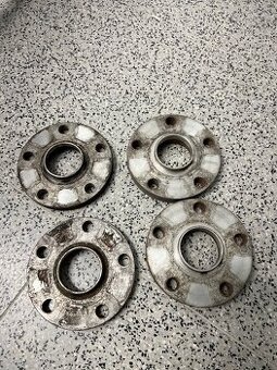 Rozširovacie podložky 5x112 a predĺžené skrutky