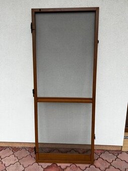 Dverové hlinikové sietky proti hmyzu