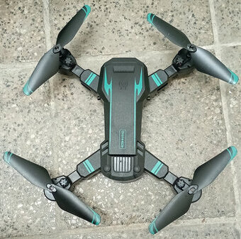 Dron S6