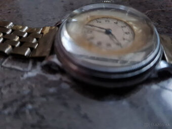vojnové letecké/výsadkové hodinky spancierovým sklom