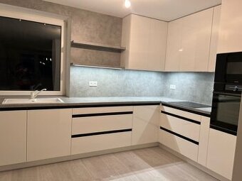 na prenájom 4 izb. byt, BAJZOVA ul.