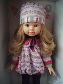 Realistická bábika Paola Reina v zimnom obleceni