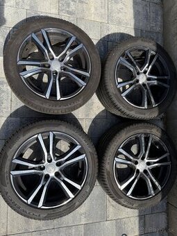 Predám Pirelli powergy 235/45 r17 s Alu 5x108