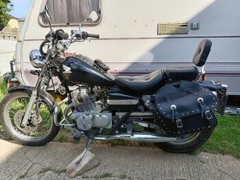 Motorka Chopper Honda Rebel