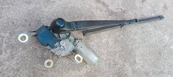Golf 4 motorček stierača zadného okna