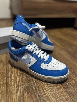 Nike WMNS Air Force 1 '07