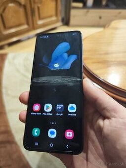 Samsung Galaxy Z Flip 4