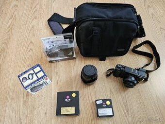 Panasonic Lumix GX9 s objektívom Lumix G 14-140mm a 12-32mm