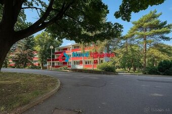 PRIPRAVUJEME NA PREDAJ – 1-izbový byt S veľkým BALKÓNOM v ti