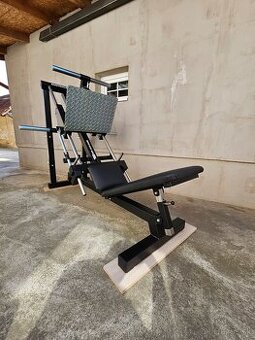 Legpress šikmý 45° s vodiacimi kolieskami