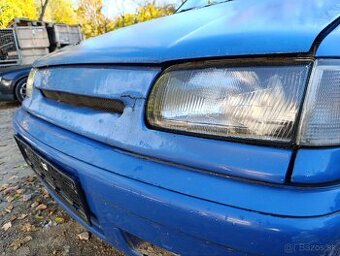 Škoda Felicia predné svetlá zatmavené vnútro